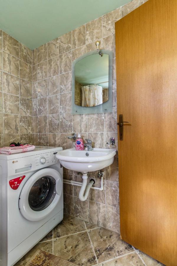Guesthouse Wolf Žabljak エクステリア 写真